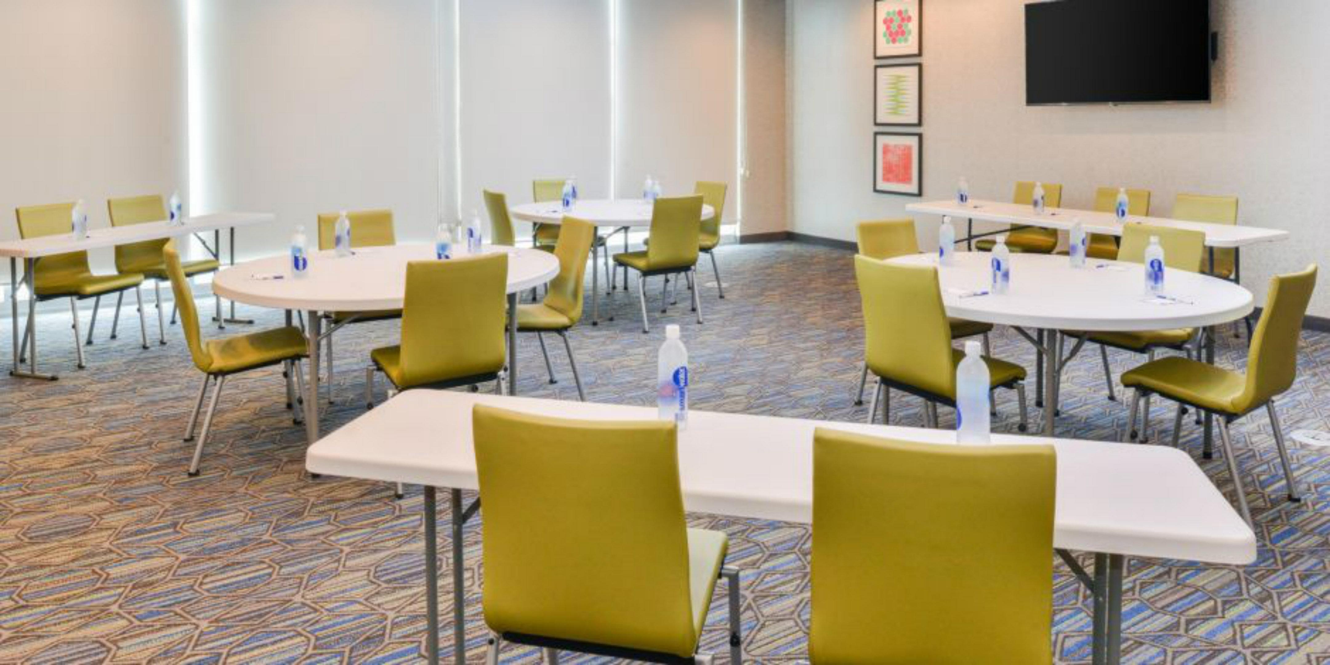 Holiday Inn Express - Alliance By Ihg Exteriör bild